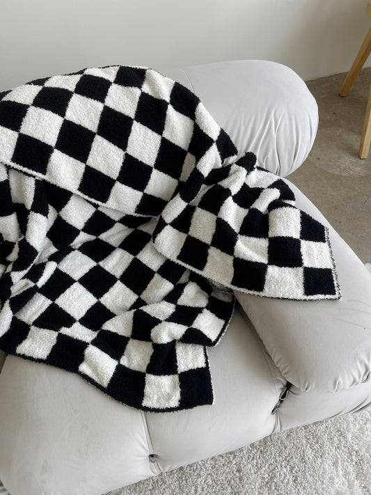 Checkered Blanket- Black & White